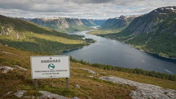 Et idyllisk norsk landskap med et skilt eller et kart som viser navnet 'Namnås'.