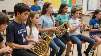 Elever som spiller musikk sammen i en skole.