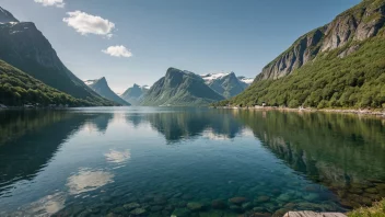 En åndeløs utsikt over Skalbukilen, som viser dens naturlige skjønnhet og ro.