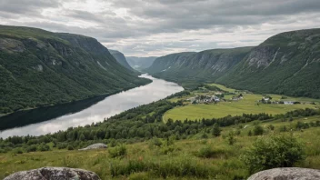 Et naturskjønt bilde av Spillum, som viser dets naturlige skjønnhet og friluftsaktiviteter.