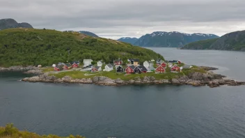 En vakker kystlinje i Sør-Norge med en blanding av små øyer og tradisjonelle hus.