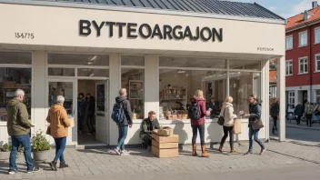 Et bilde av en bygning som representerer en bytteorganisasjon, med mennesker som bytter varer i bakgrunnen.