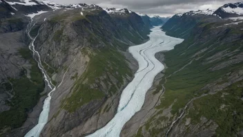 Briksdalsbre-isbreen i Norge, kjent for sitt dramatiske landskap og turmuligheter