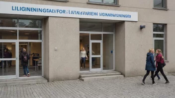 En bygning med en skilt som sier 'Ligningsforvaltningen' på norsk.