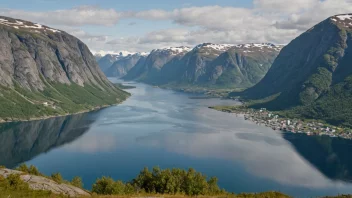 Et malerisk landskap av Nordvågen, som viser dens naturskjønnhet.