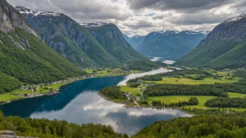 Et malerisk landskap av Tingvoll kommune, som viser dens naturskjønnhet og geografiske særtrekk.