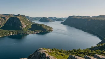 En malerisk øy eller kystområde i Norge