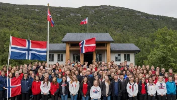 Et norsk skolebygg med en norsk flagg i forgrunnen, omgitt av elever og lærere i ulike aldre og bakgrunner.