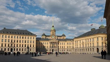 En naturskønn utsikt over Slottsgaten i Oslo