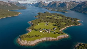 Flyfoto av Sandøybotns gård i Ålesund kommune, Møre og Romsdal fylke