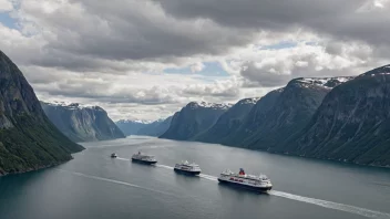 En gruppe ferger som seiler sammen i en vakker norsk fjord, med fjell og trær i bakgrunnen