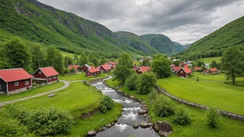 Et idyllisk norsk landskap med en liten bekk og åser.