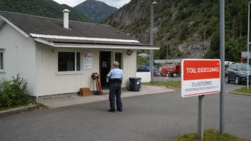 Et norsk tollkontor eller grenseovergang med en skilt som sier 'Tollavdeling' eller 'Tollvesenet'.