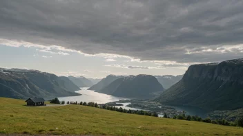 Et naturskjønt landskap av et Hovsherad i Norge.