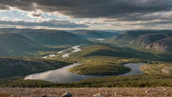 Et naturskjønt landskap av Valdres, Norge, med fjell og daler