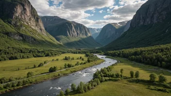 En vakker dal i Norge med en elv som renner gjennom den.