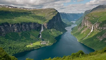 Et fredelig og åndeløst landskap av en norsk fjord, som viser landets rike vannressurser.