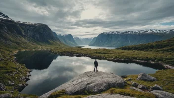 Eit fredelig bilete av ein person som stepper på ein stein i eit vakkert norsk landskap