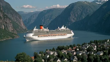 Et pittoreskt bilde av et cruiseskip som seiler gjennom en fredelig fjord, med en koselig by i bakgrunnen.