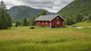 Et klassisk eksempel på en landarbeiderbolig på den norske landsbygda.