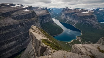 Trolltunga-fjellet i Norge, med en unik steinformasjon.