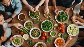 En gruppe mennesker som følger en vegetarisk diett samlet rundt et bord med ulike plantebaserte retter.