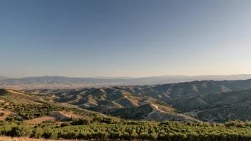 Et malerisk landskap av Andalusia, som viser dens naturskjønnhet og rike kulturarv.