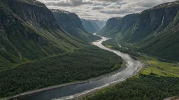 Et dalsystem i Norge med bratte fjell og rolige elver