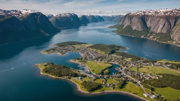 Flyfoto av Oljestad, en liten by i Norge.