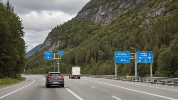 En avgiftsstasjon på en norsk motorvei