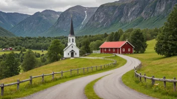 Eit fredelig og idyllisk bilete av ein svingande veg eller sti som fører til ei tradisjonell norsk kyrkje i ein landleg setting.