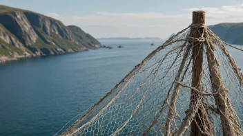 Et ferskfisknett med en naturskjønn kystbakgrunn.