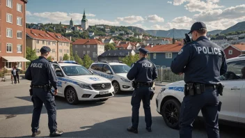 En norsk etterforskingsenhet i aksjon, med en by i bakgrunnen.