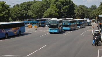 En bussomdreiningsplass, også kjent som en buss vendeplass eller buss bukt, er et område hvor busser kan snu og endre retning.