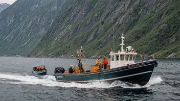 En hummerfiskebåt i norske fjorder, med et naturskjønt fjellandskap i bakgrunnen.