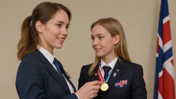 En person mottar en medalje eller pris, med et norsk flagg i bakgrunnen.