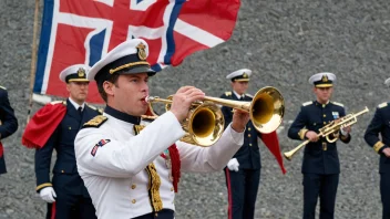 Et norsk sjøforsvarsorkester som spiller i uniform.