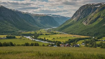 Et pittoreskt landskap av et norsk fylke