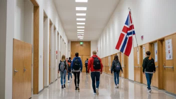 Et bilde av en moderne skolebygning i Norge.