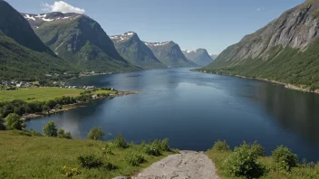 Et malerisk landskap av Ramnes, som viser dens naturskjønnhet