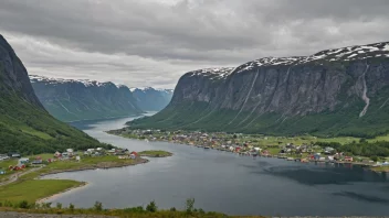 Et malerisk bilde av Smedviks, en liten landsby eller område i Norge.