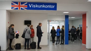 Et visumkontor i Norge med mennesker som venter på å søke om visum.