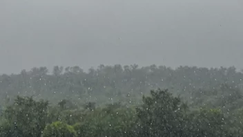 En lett og kjølig regn som faller fra himmelen.