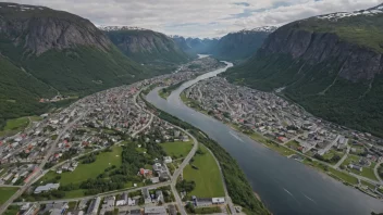 En naturskjønn utsikt over byen Otta i Norge.