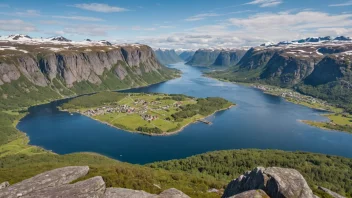 Et naturskjønt landskap av Ringsaker kommune i Norge, med rullende åser, innsjøer og kulturelle attraksjoner.